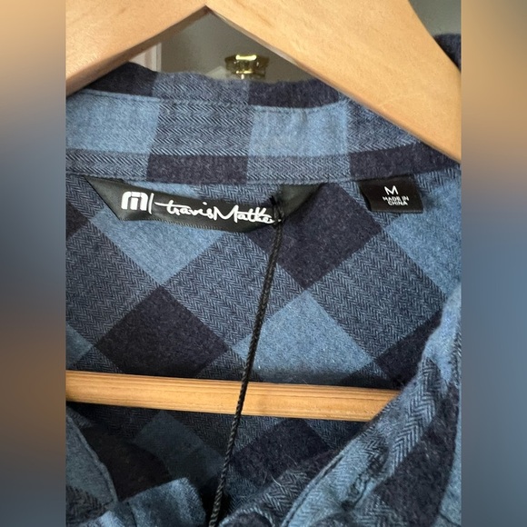 Travis Mathew Quinella Shirt - Size M - NWT - Picture 3 of 5